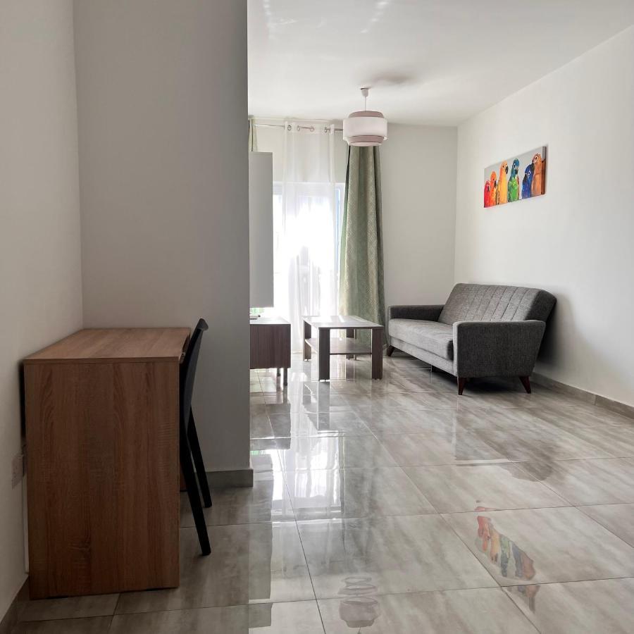 F5 Room 1, Private Double Room With Private Bathroom And Balcony In Shared Flat Msida Exterior foto
