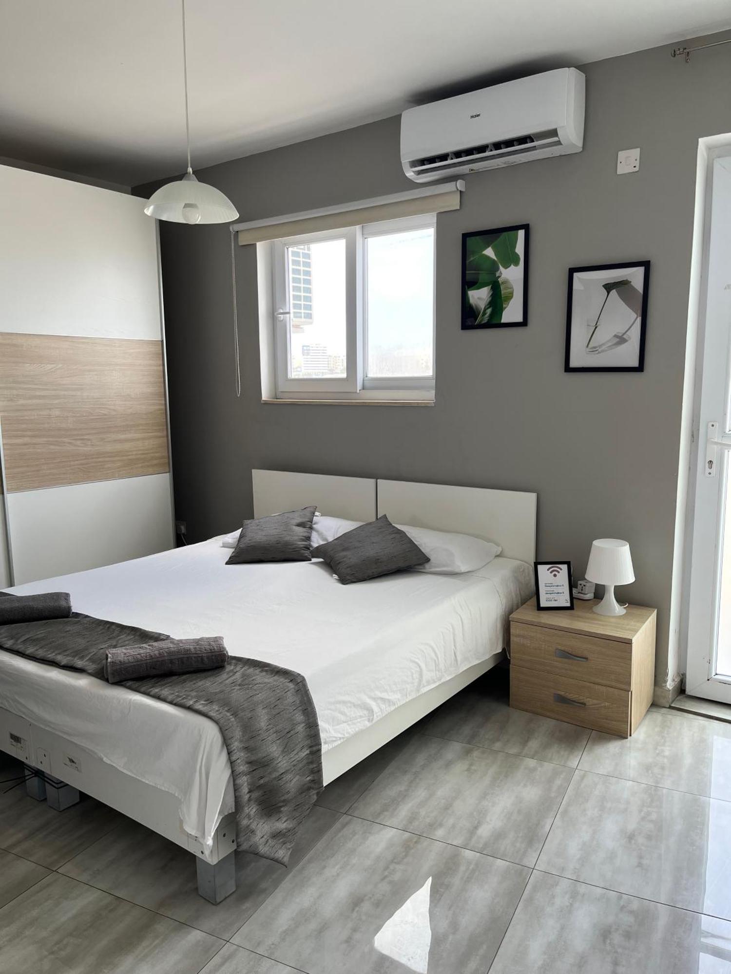 F5 Room 1, Private Double Room With Private Bathroom And Balcony In Shared Flat Msida Exterior foto